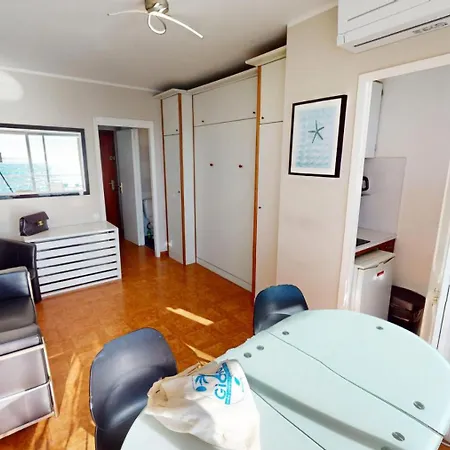 Le Chateau St Louis - Giotto - Studio Climatise Avec Agreable Terrasse Directement Face A La Mer Mae-5584 Apartment *